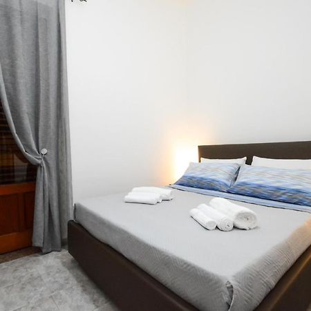 Spiaggia 270 M - Appartamento In Centro Con Cortile Gioiosa Marea Buitenkant foto
